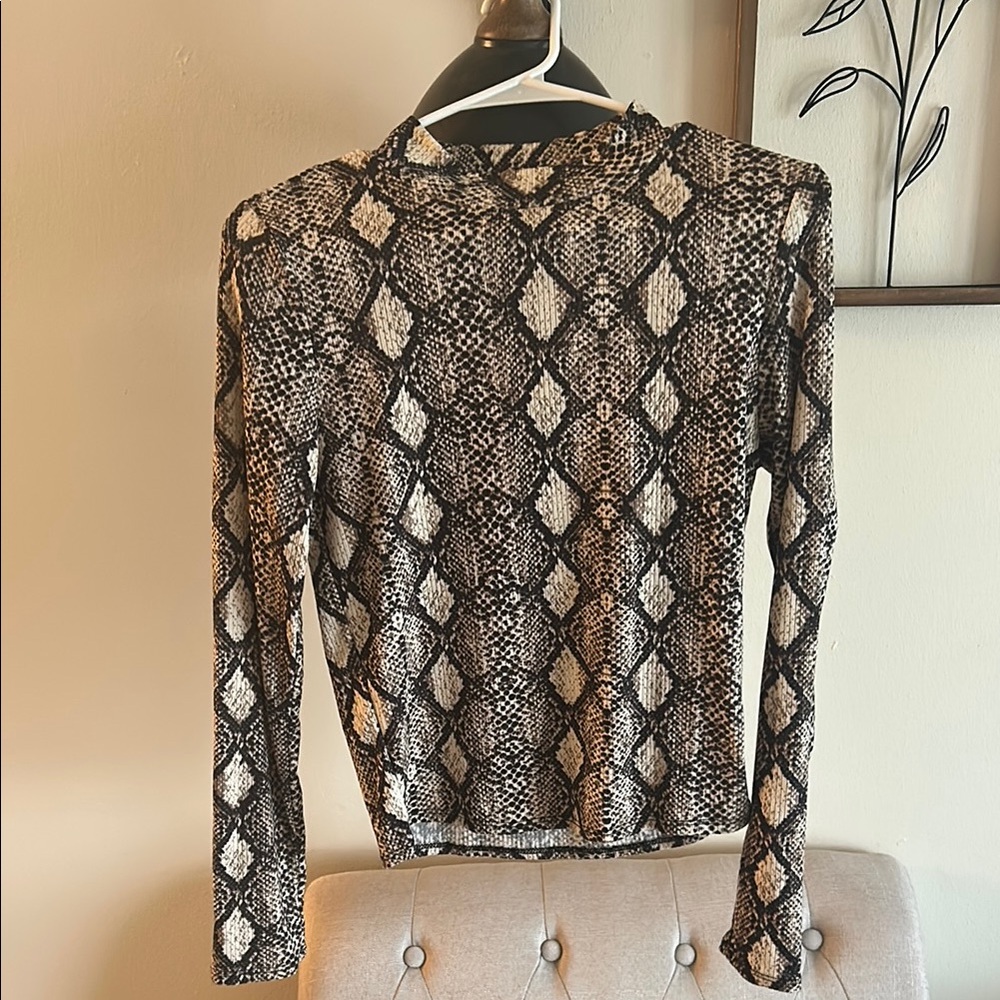 Caution To The Wind Brown Black Fitted Long Sleeve Blouse